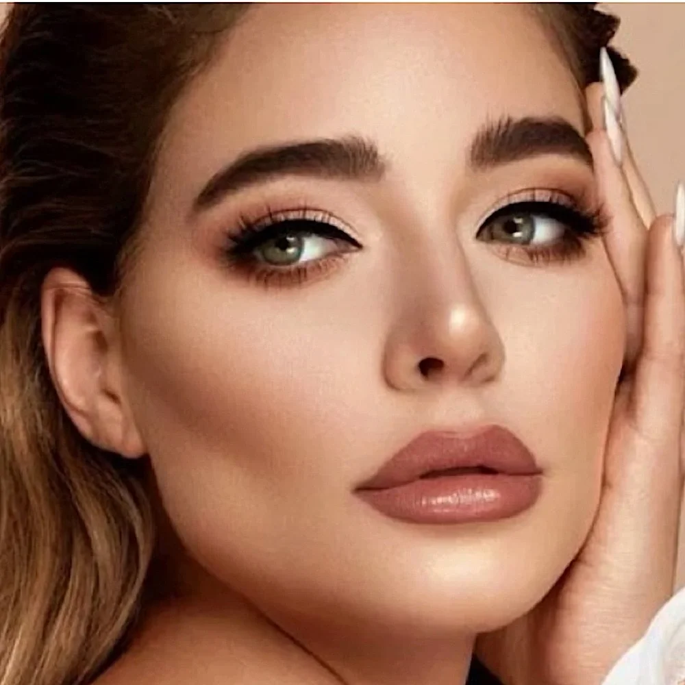🆕🌿JACLYN HILL: “DEW ME” LUMINOUS POWDER